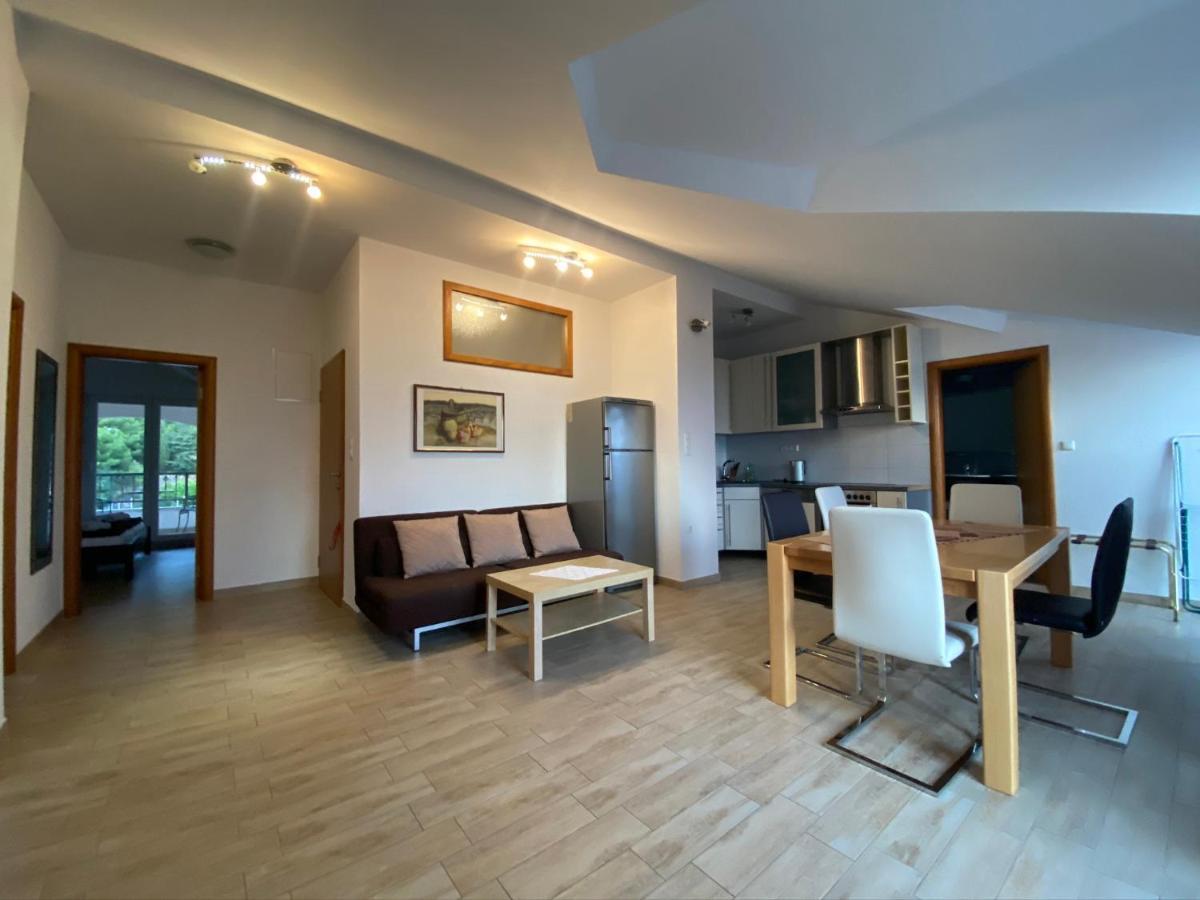 Apartments Grozdana Gradac  Exterior photo